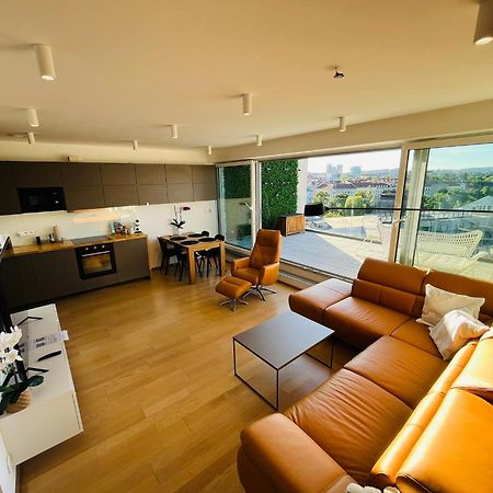 Brno City Center Apartment With Parking And A Big Terrace エクステリア 写真