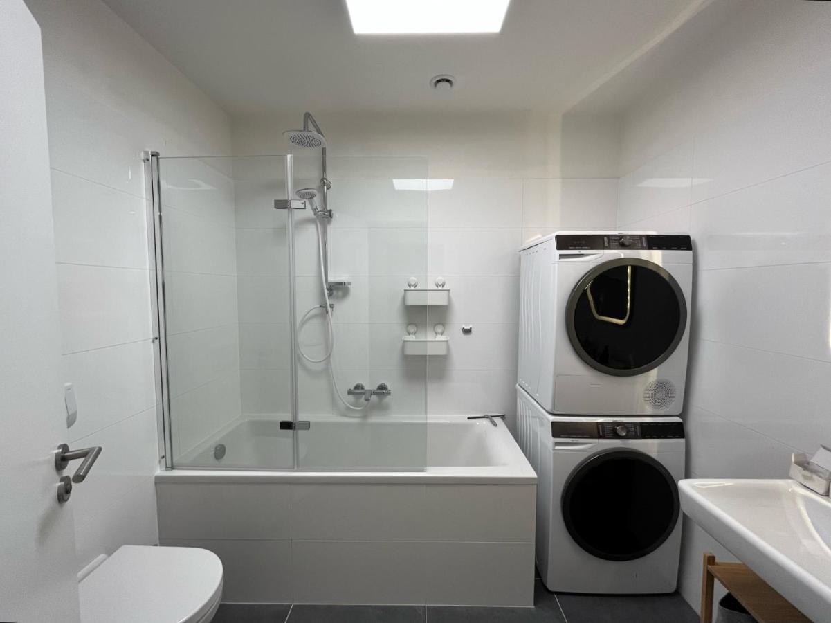 Brno City Center Apartment With Parking And A Big Terrace エクステリア 写真