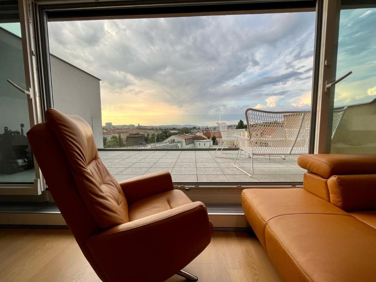 Brno City Center Apartment With Parking And A Big Terrace エクステリア 写真